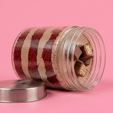 Kitkat Red Velvet Cake Jar 200 ml - Flour Girl Bakeries