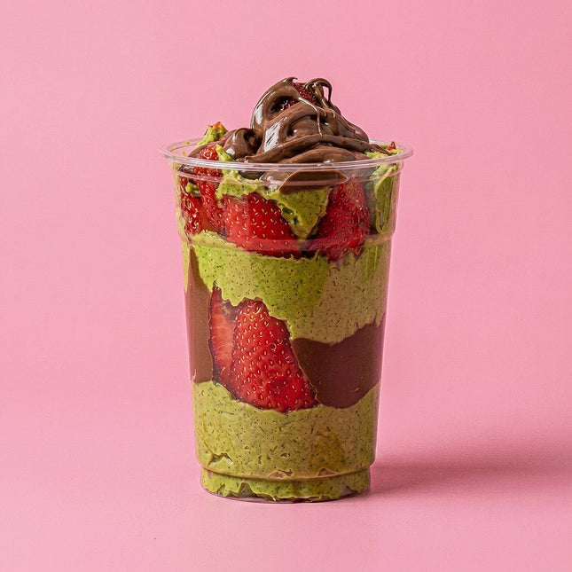 Strawberry Pistachio Kunafa Cup 270 g - Flour Girl Bakeries